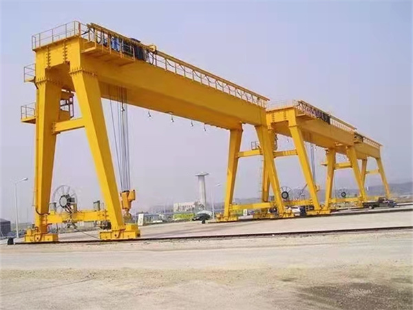 雙梁門(mén)式起重機(jī)